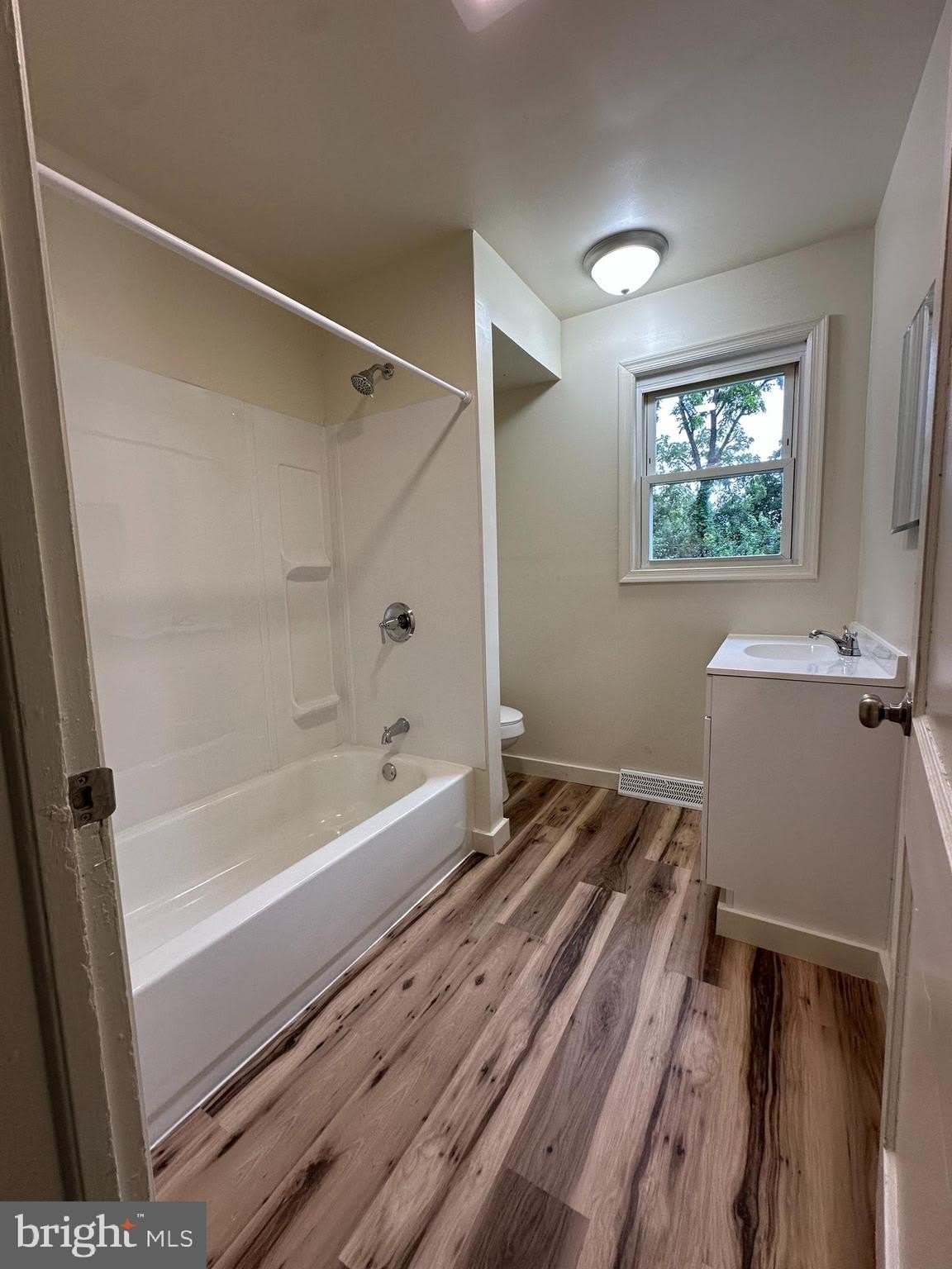 104 PEARL ST S – photo 5