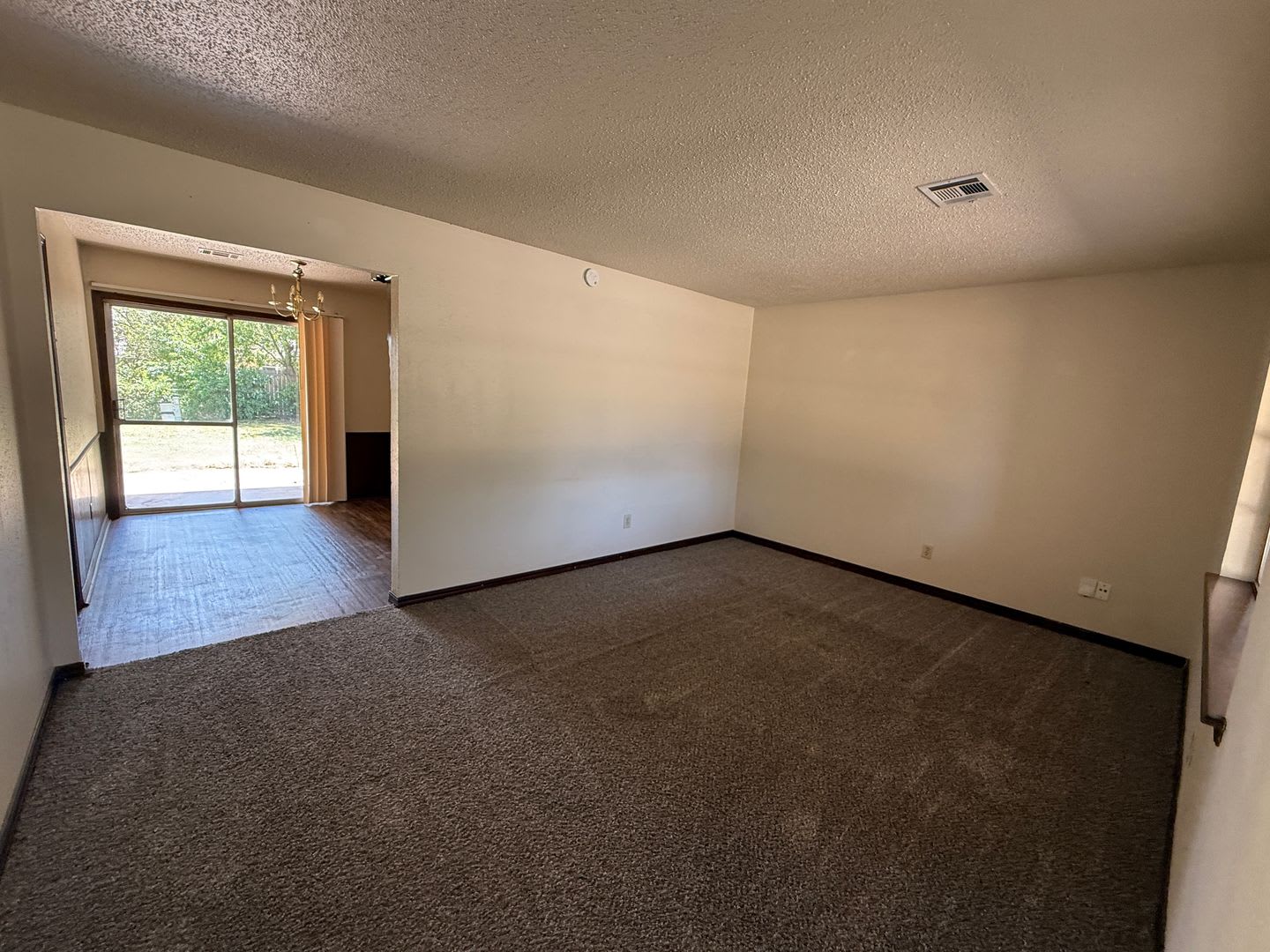 Nice 2 bed/1 bath duplex with backyard in Moore for rent! – photo 5