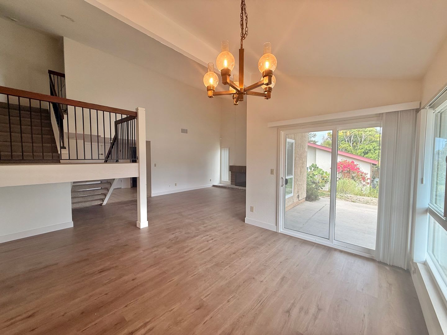 Large Home on Cul-de-Sac! – photo 1
