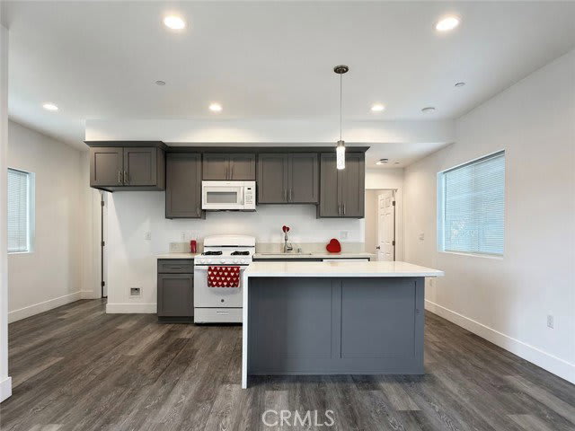 1493 Atlantic Avenue – photo 3