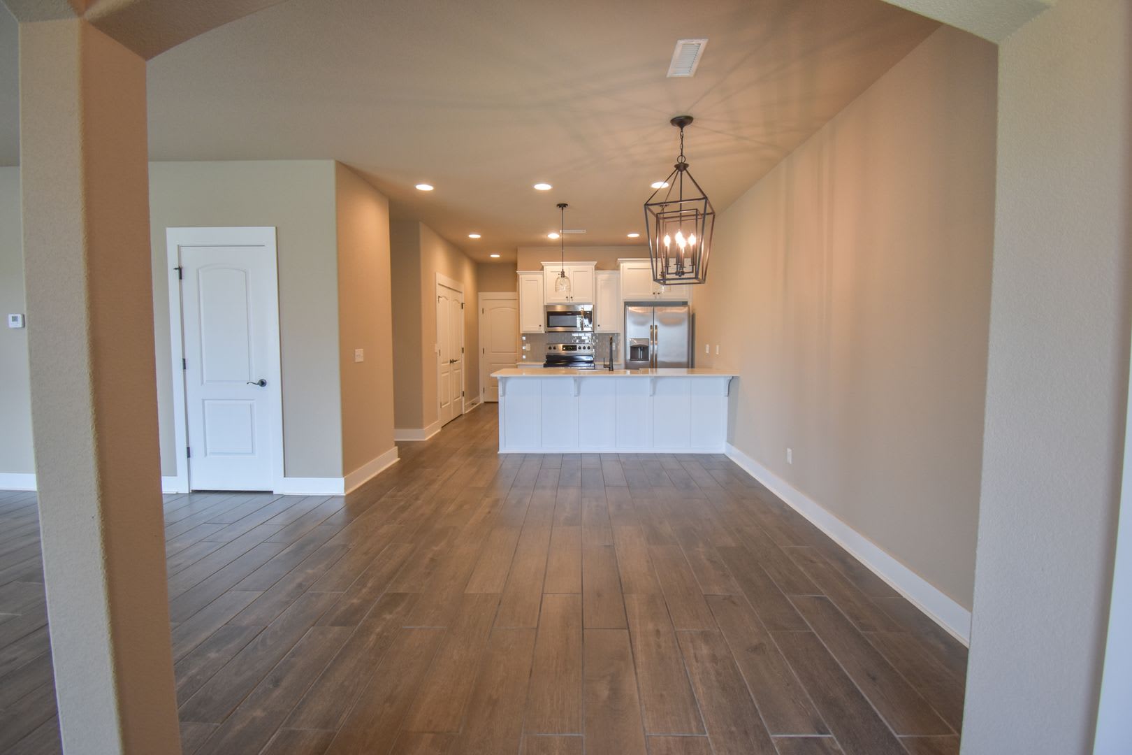 Luxurious 4 Bedroom, 3.5 Bathroom Home In Fayetteville, AR – photo 3
