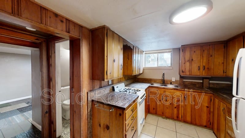1520 East Pikes Peak Avenue – photo 2