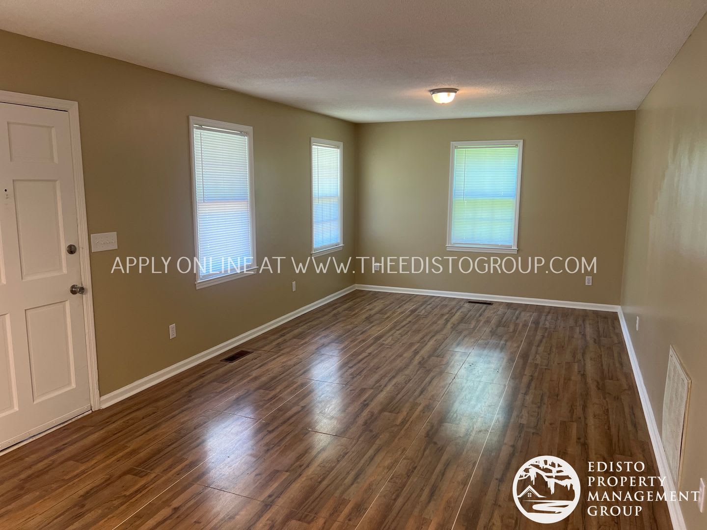 Centrally Located Two Bedroom One Bathroom Home – photo 2