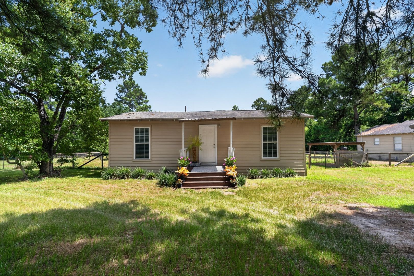 Charming 3BR House in quiet countryside of Montgomery – photo 2