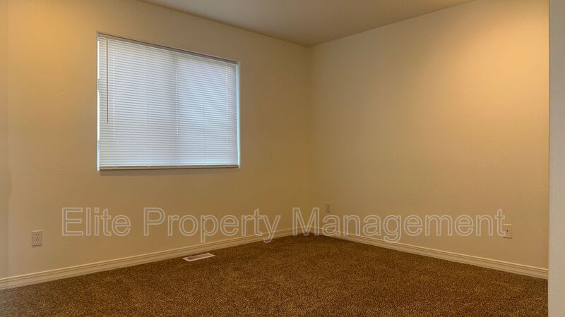 195 Stardust Court – photo 2