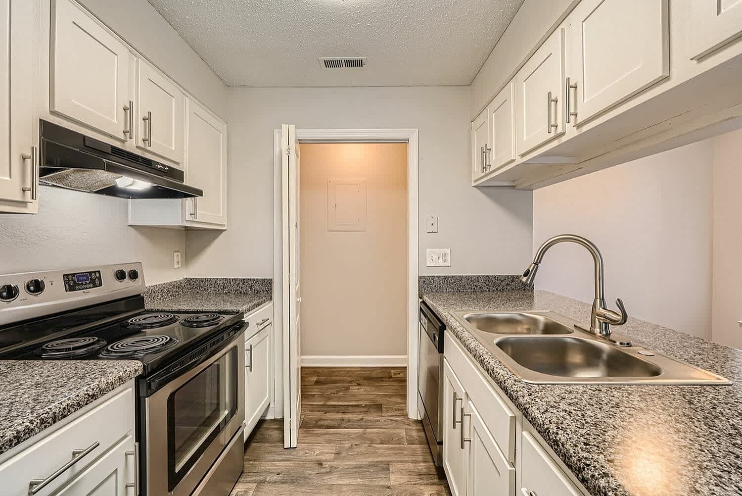 Rise Matthews Pointe – photo 2