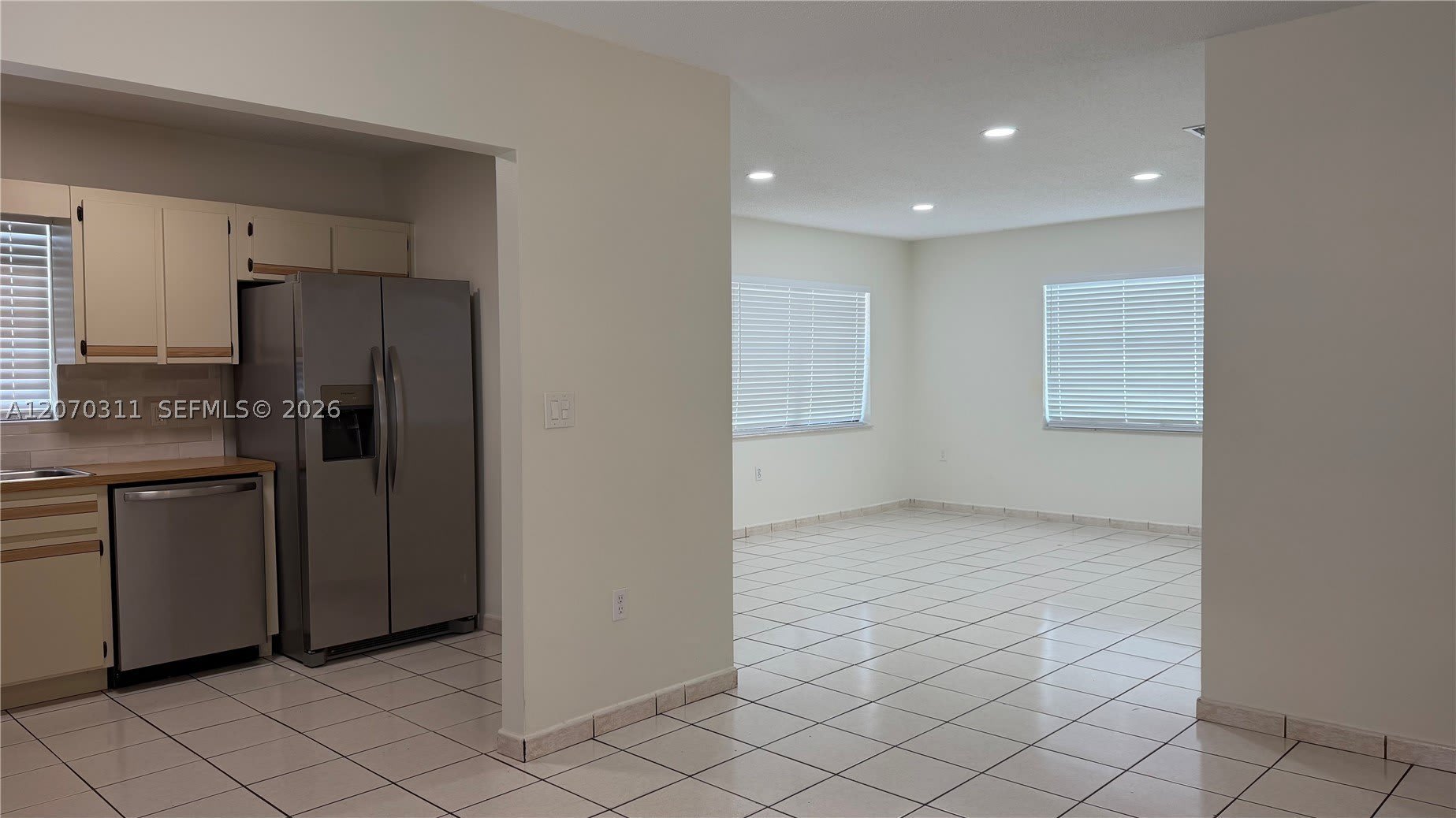 2820 SW 25th St – photo 5