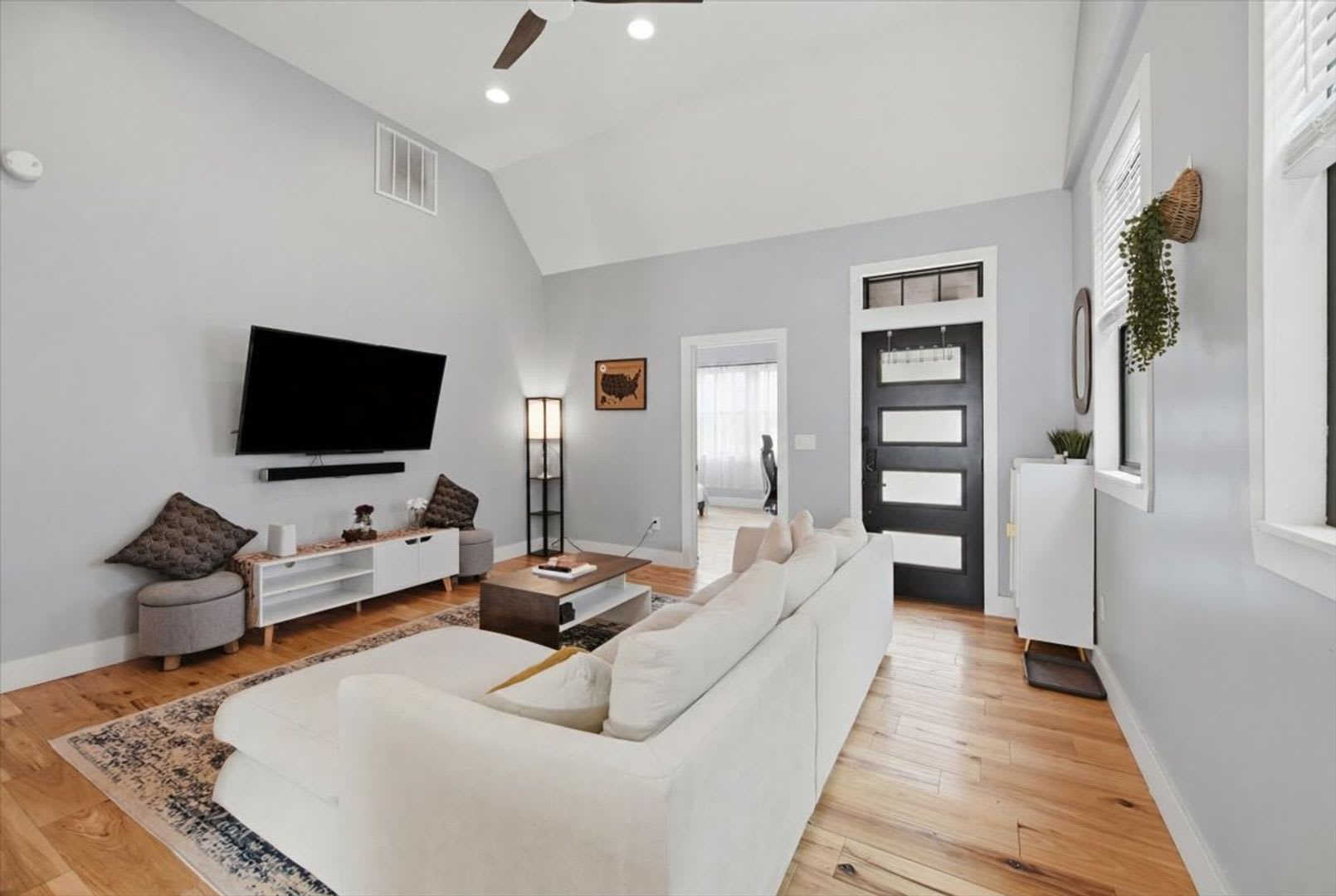 1605 English Avenue – photo 5
