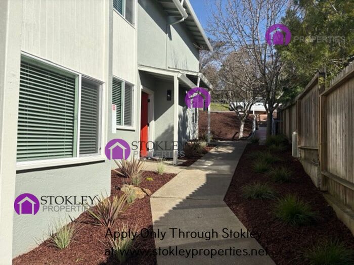 658 East N Street – photo 1