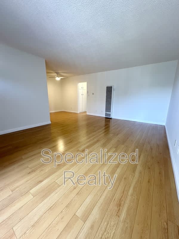 504 Hill Drive – photo 2