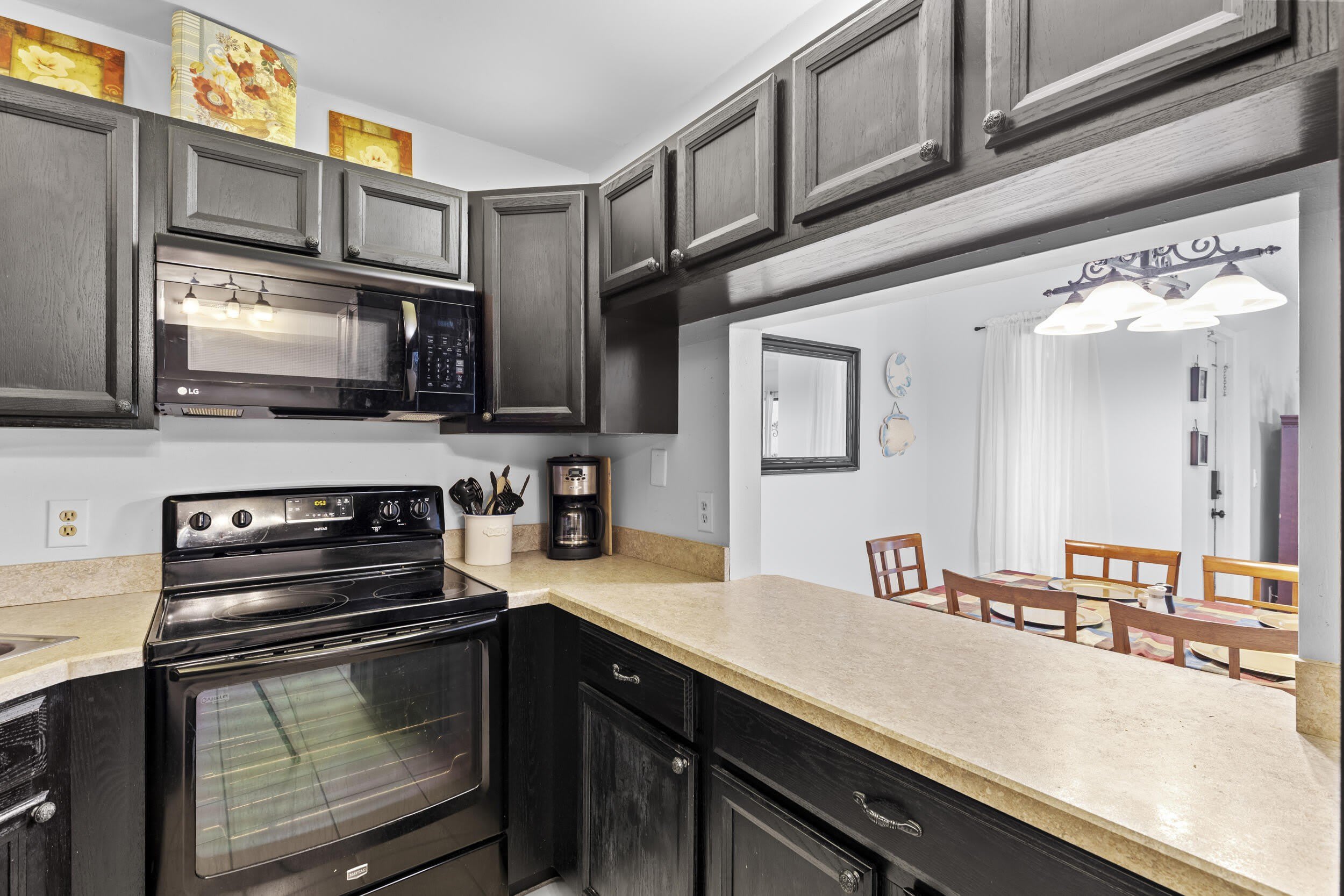 1004 Green Pine Boulevard – photo 2