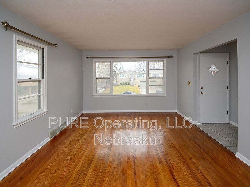 3333 S 82nd St – photo 3