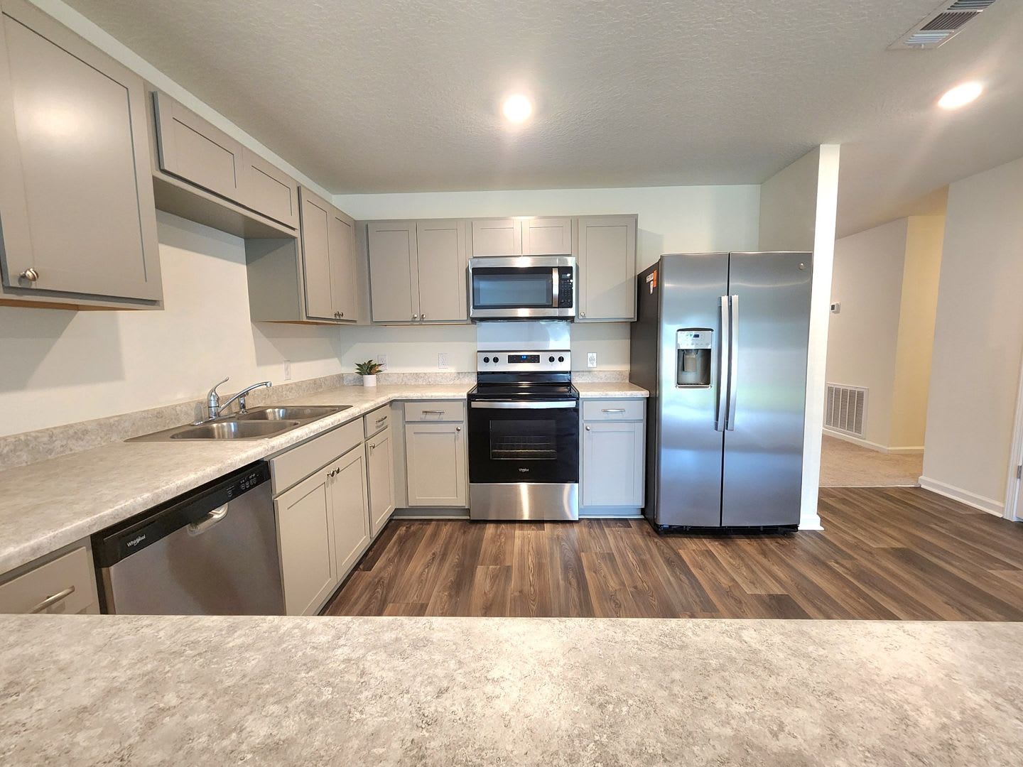 Stunning 4/2 in the Heart of Pensacola – photo 4