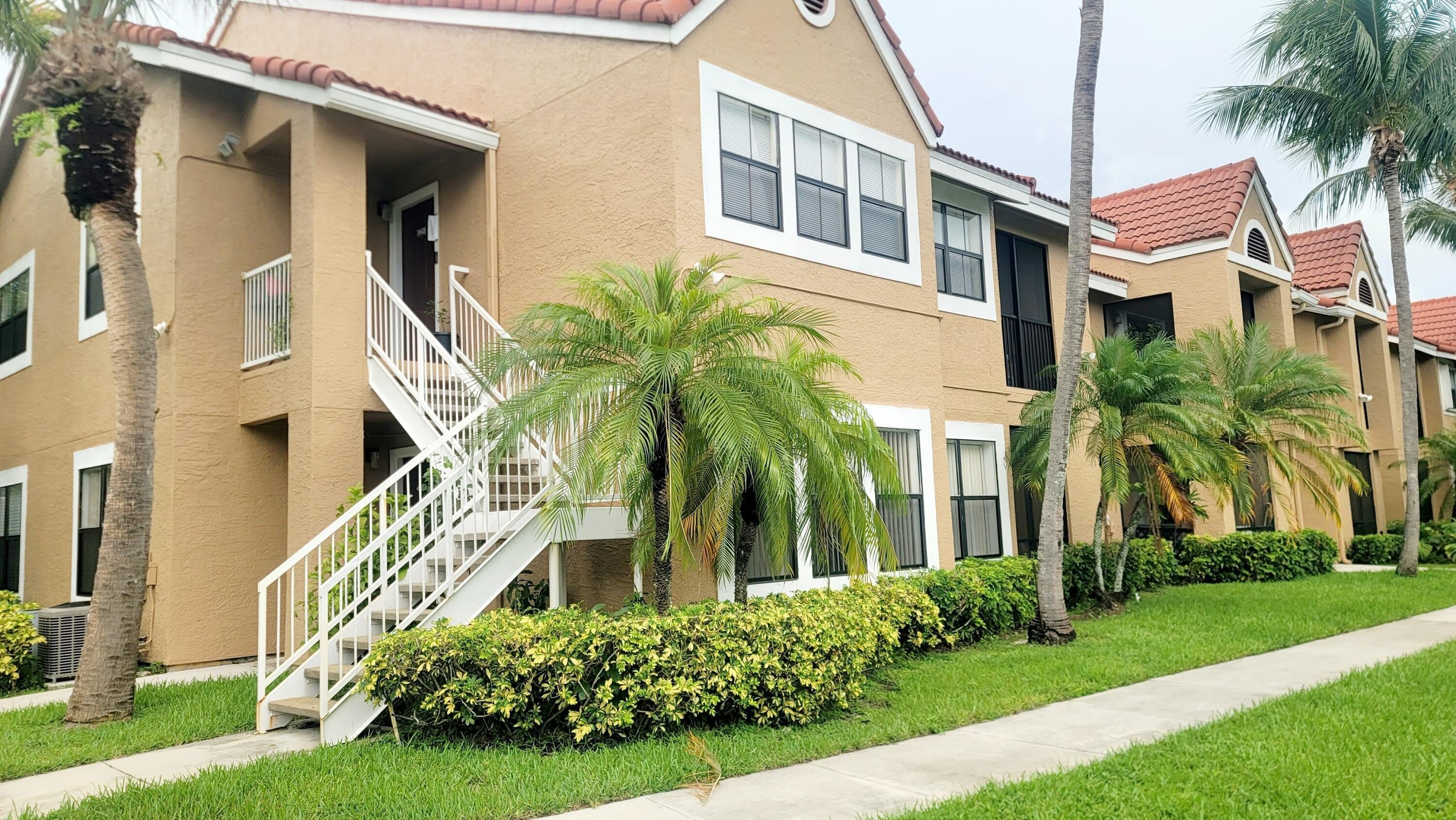 10581 SW 155TH Court – photo 2