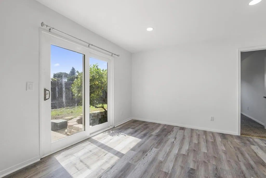 251 Sandstone – photo 1