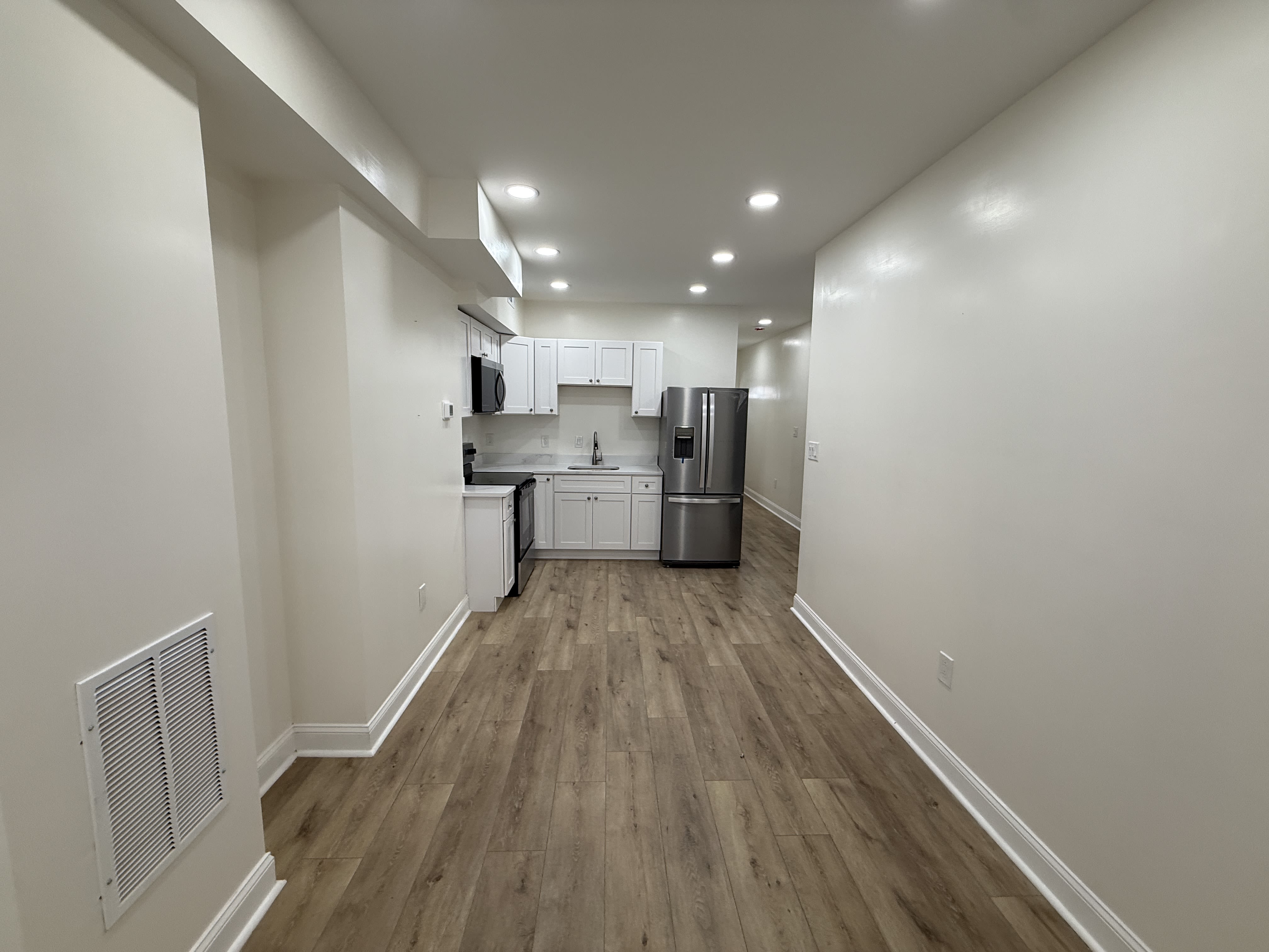 2720 E Biddle St – photo 5