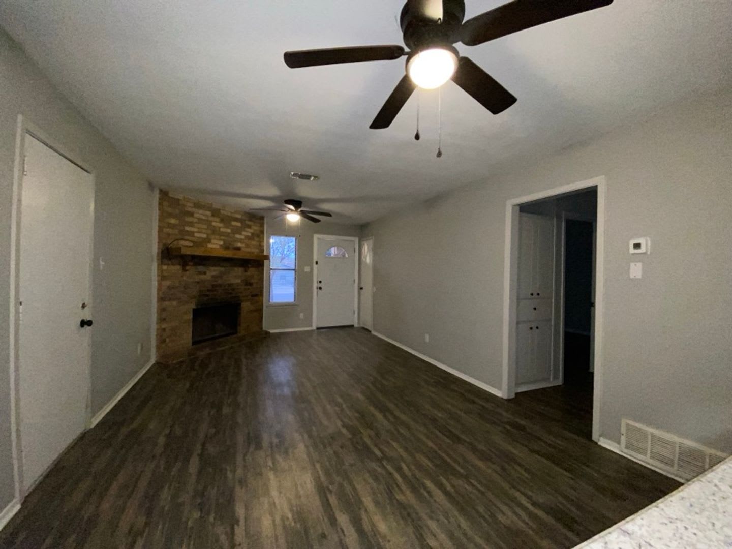 Remodeled 3 bedroom house close to everything on north side!! – photo 3