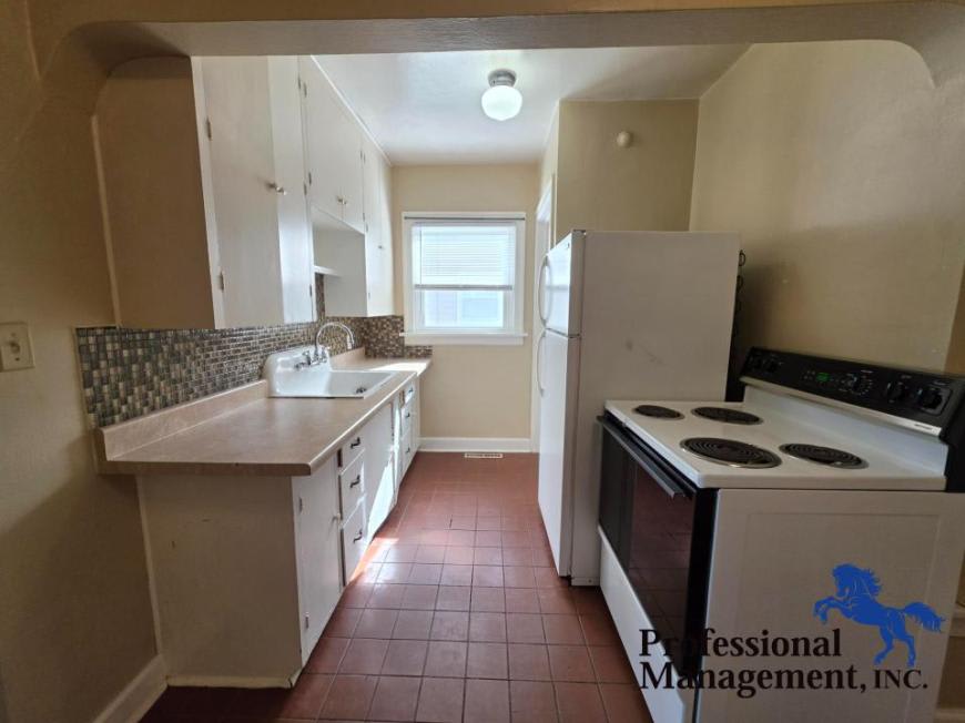 106 Alderson Ave – photo 3