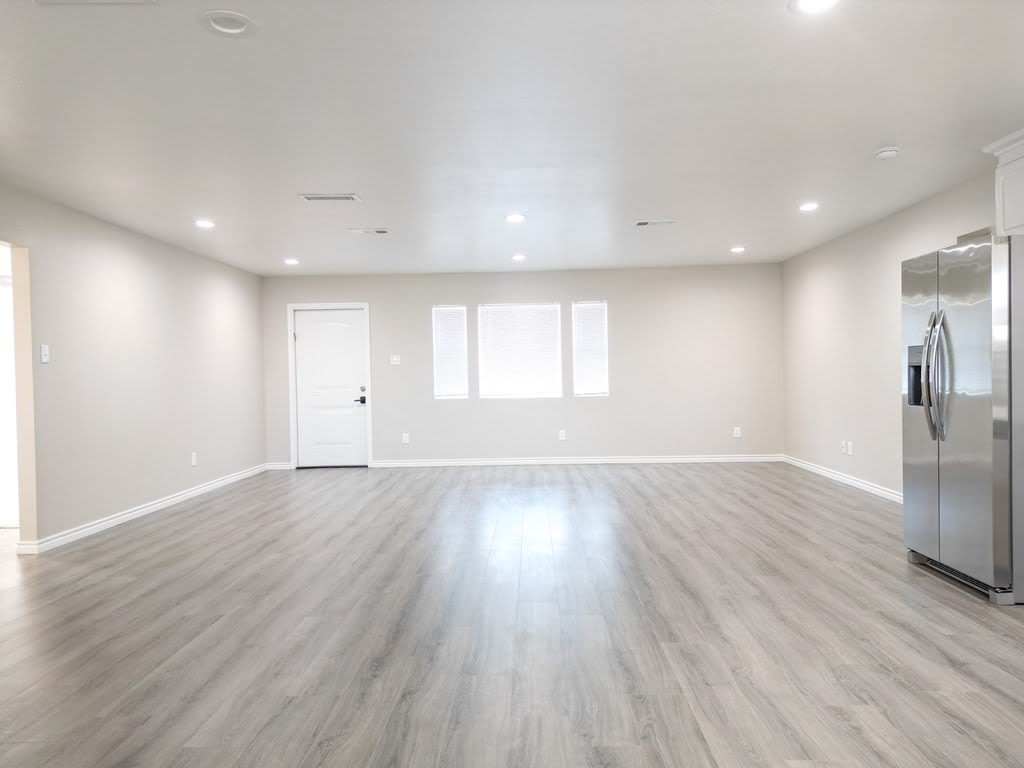 1506 E 21st St – photo 3