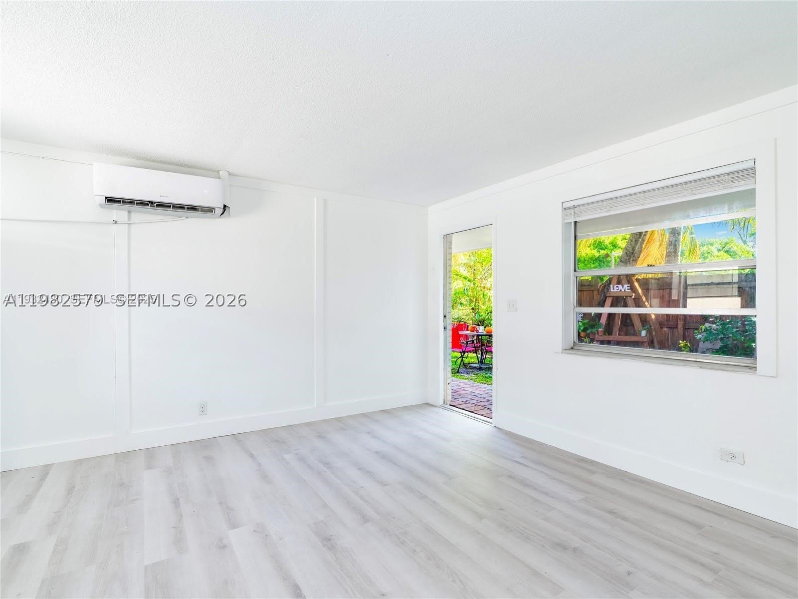 2020 Miami Rd – photo 2