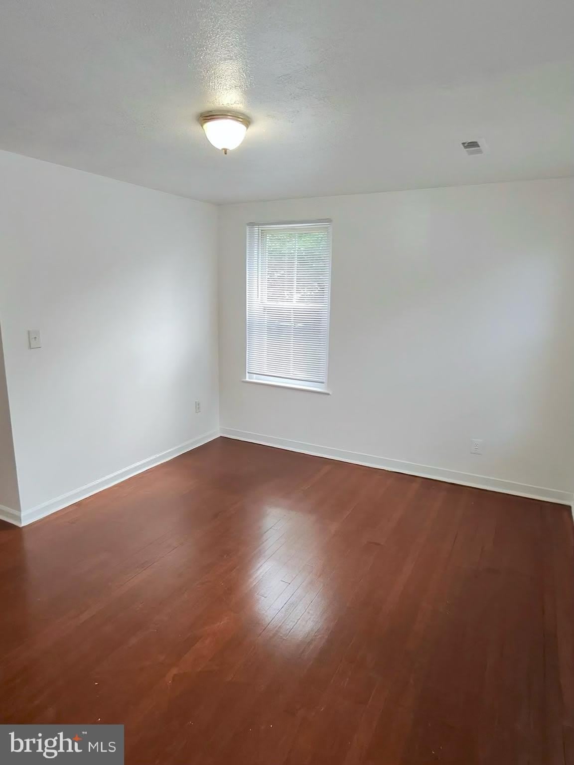 407 LEBAUM Street SE – photo 2