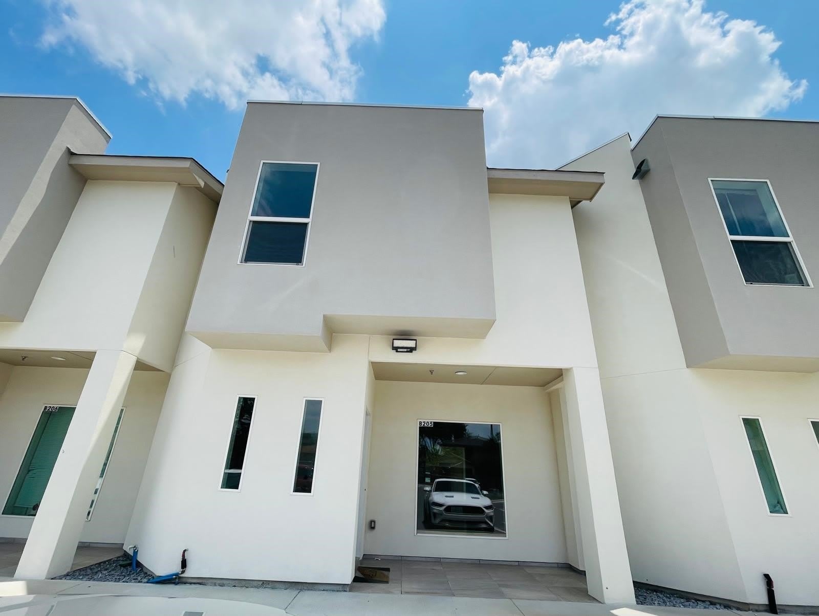 504 Gale Ct – photo 1