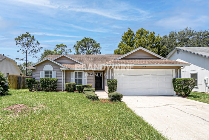 7768 Rockridge Drive West – photo 2