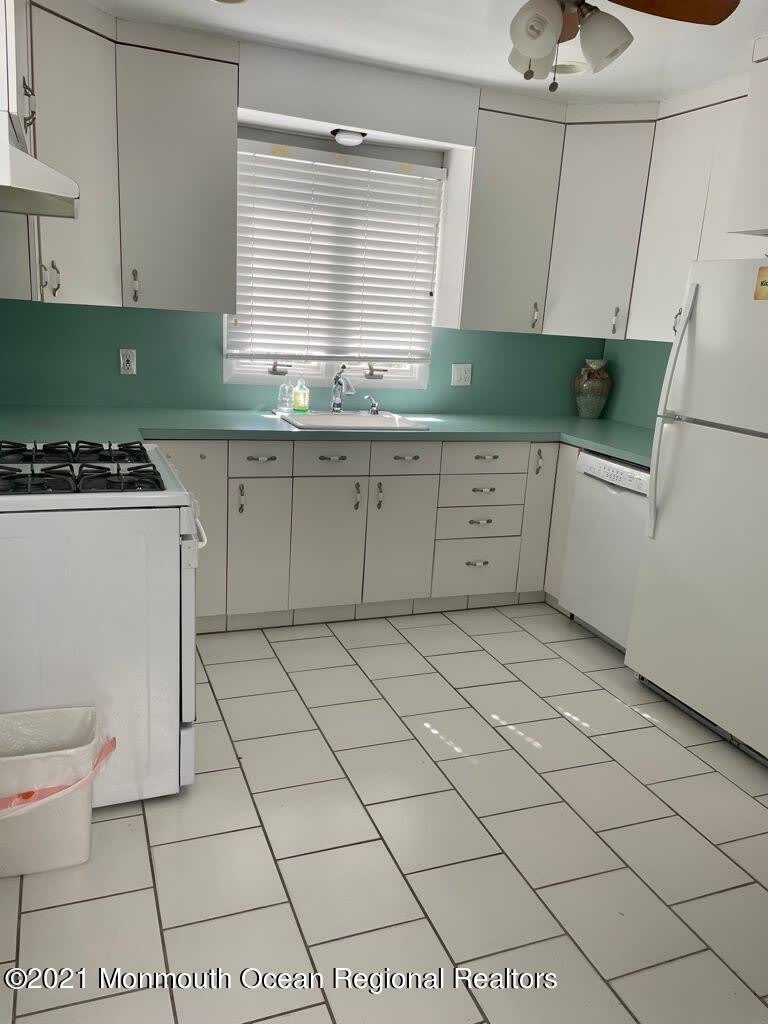 21 Berg Avenue – photo 4