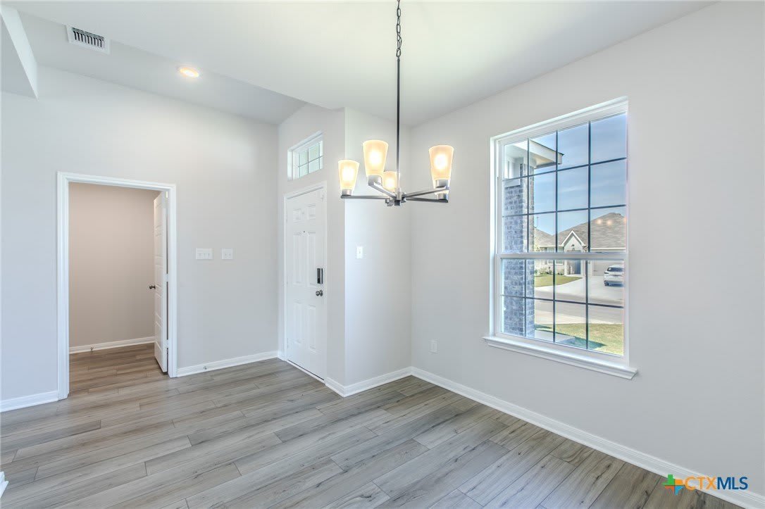113 University Avenue – photo 2