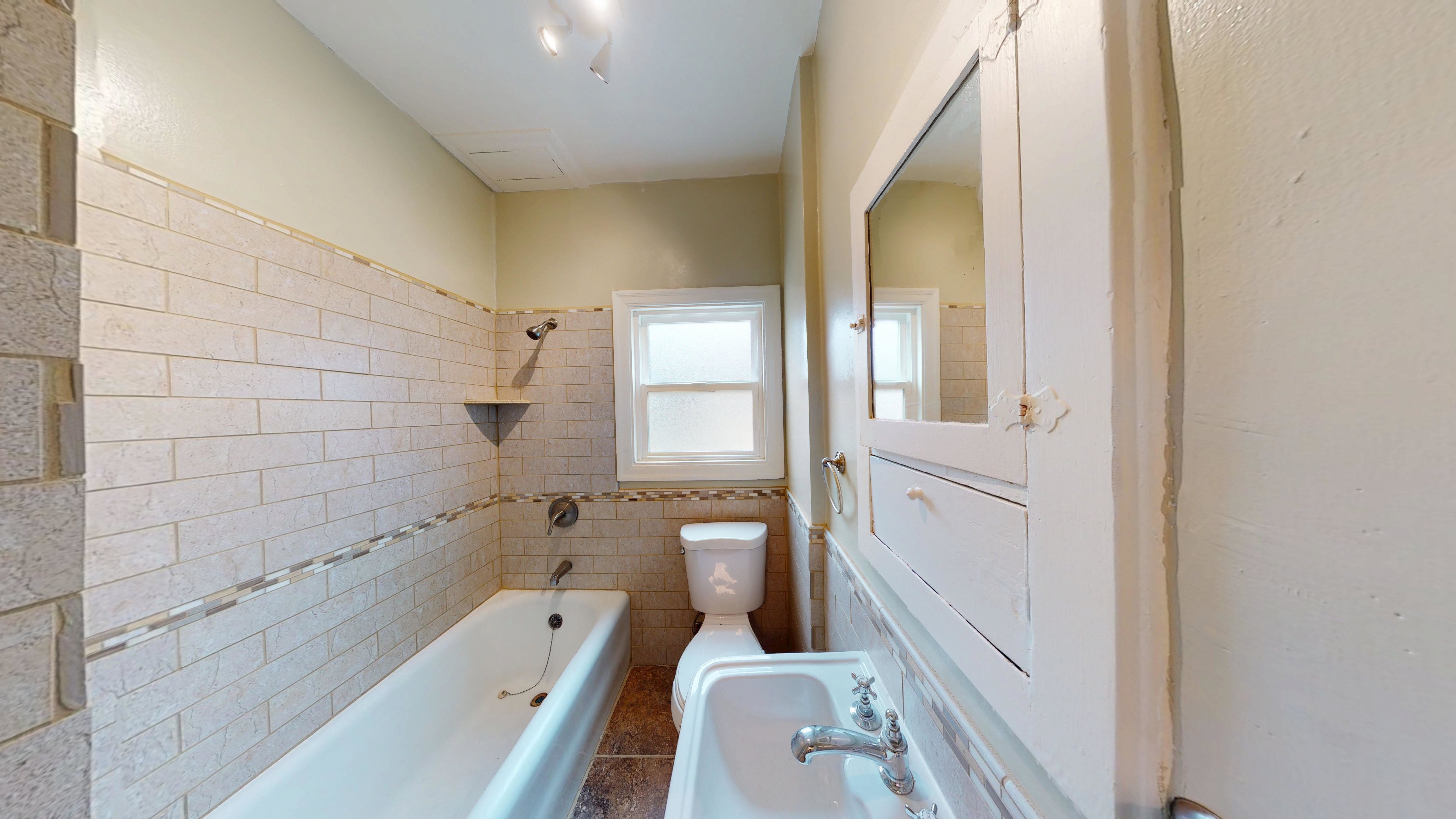 1356 Scenic Avenue – photo 4
