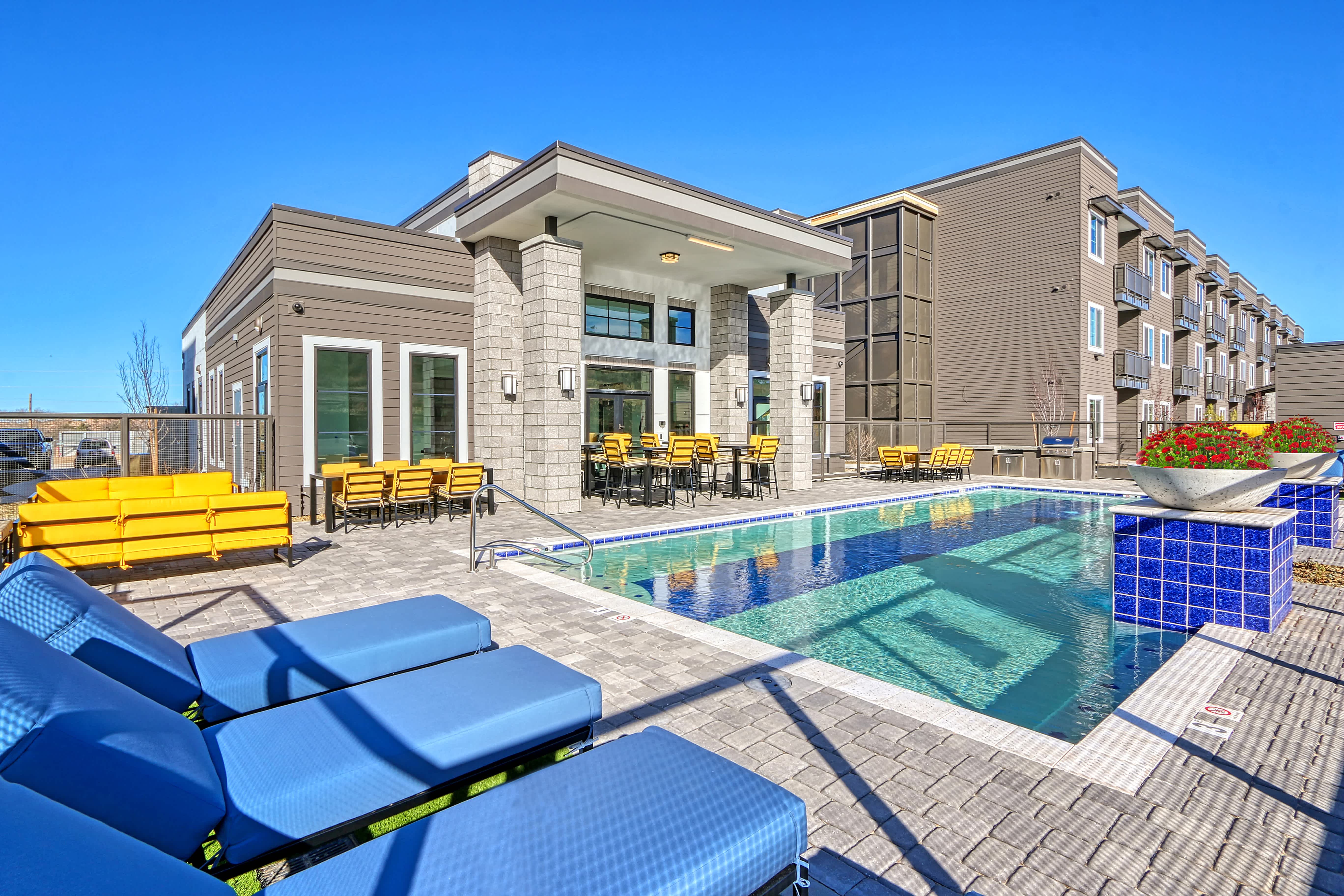 2051 Apartments – photo 3