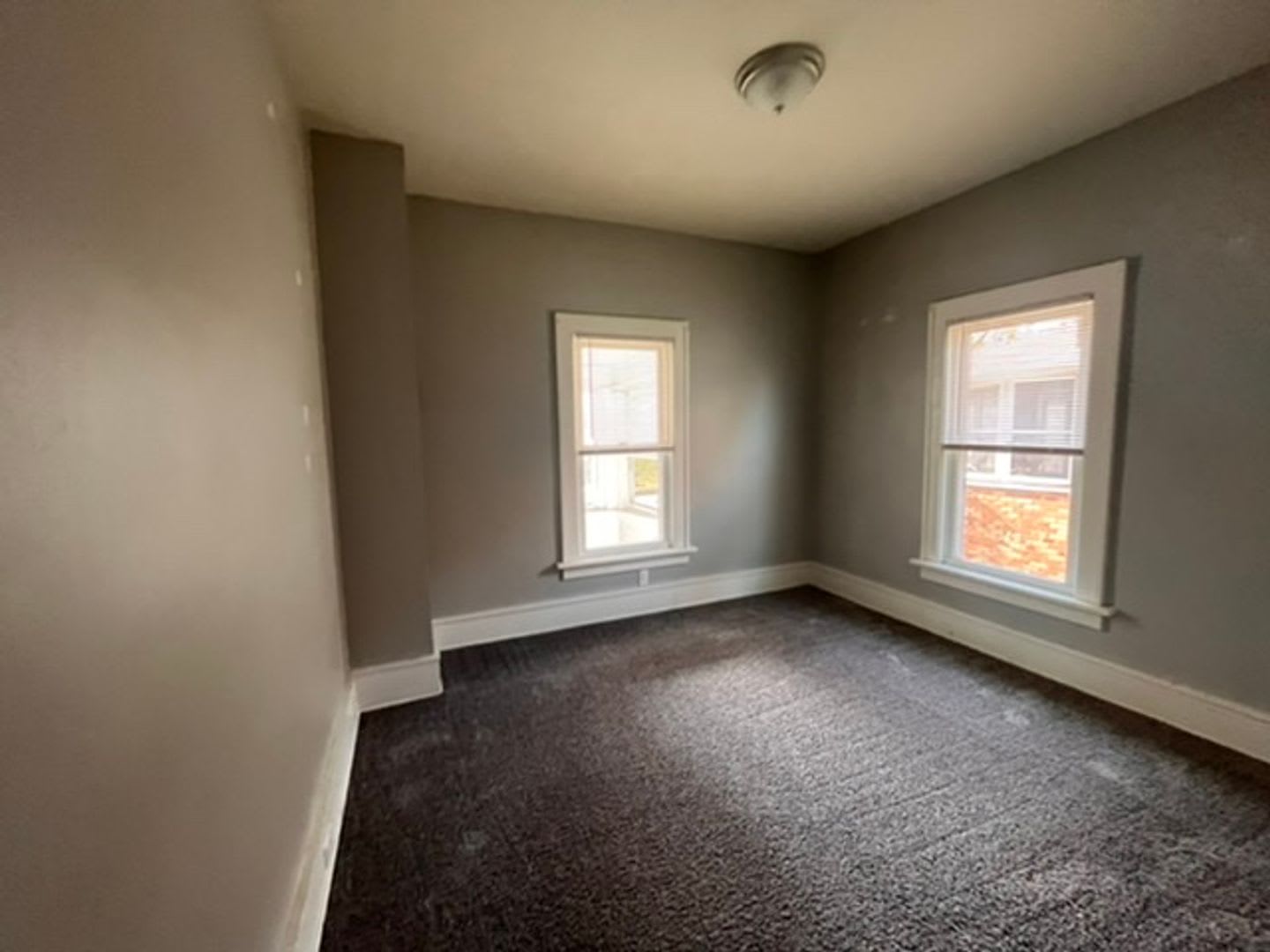 3 bed 1 bath Rock Island Home! – photo 4