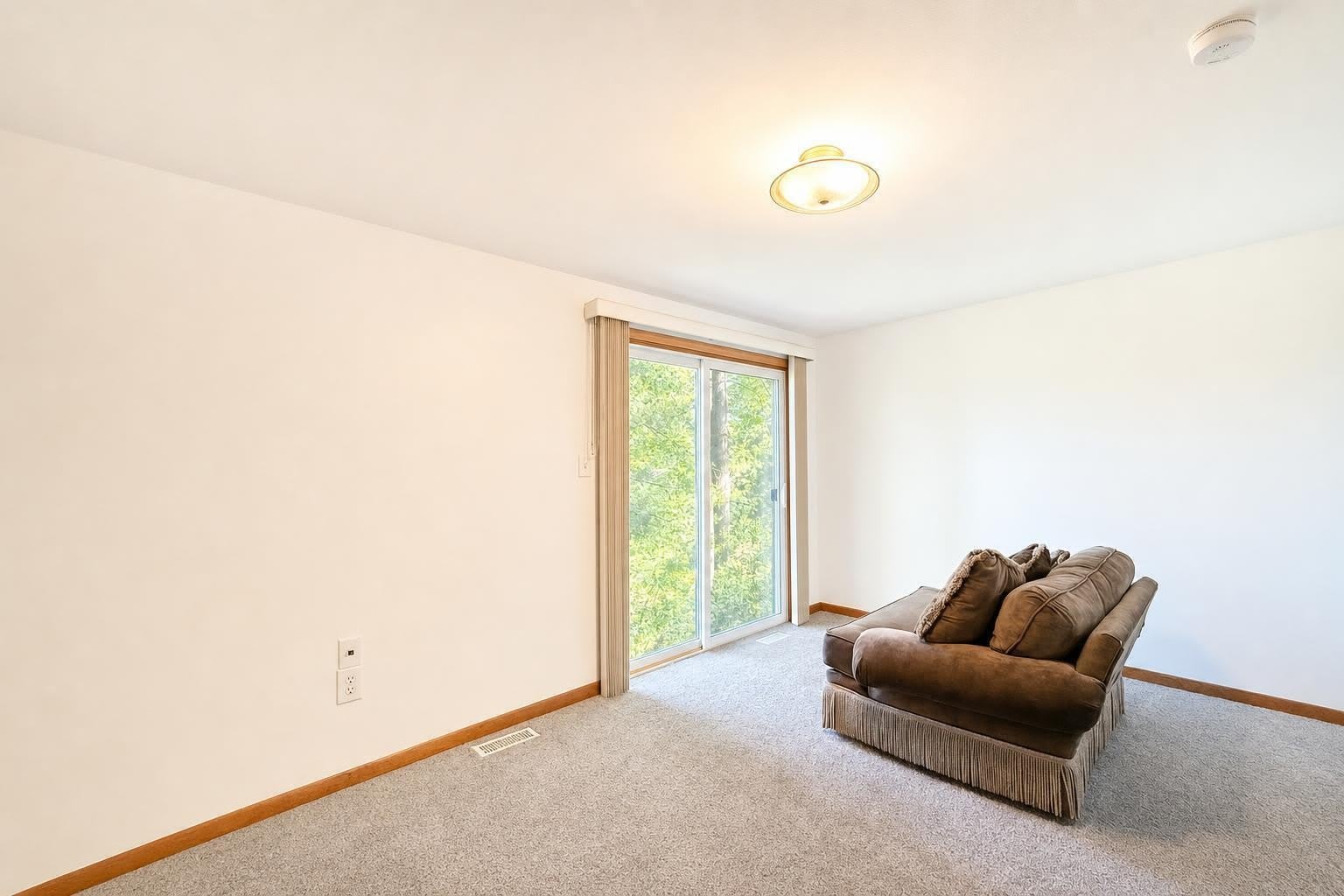 8649 Hidden Lake Drive – photo 3