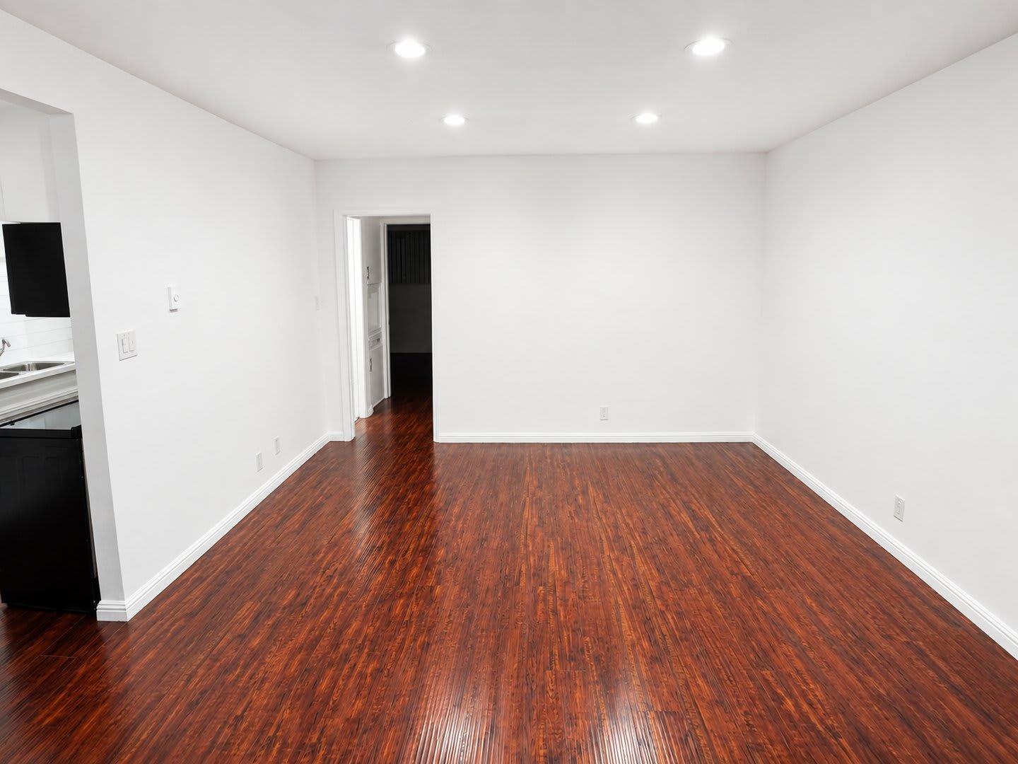 Temple Apartments – photo 3