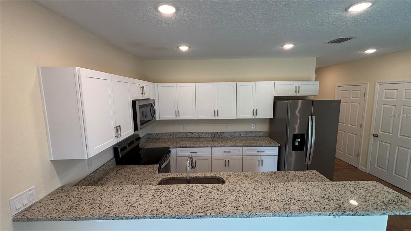 280 GARDNER Lane – photo 2