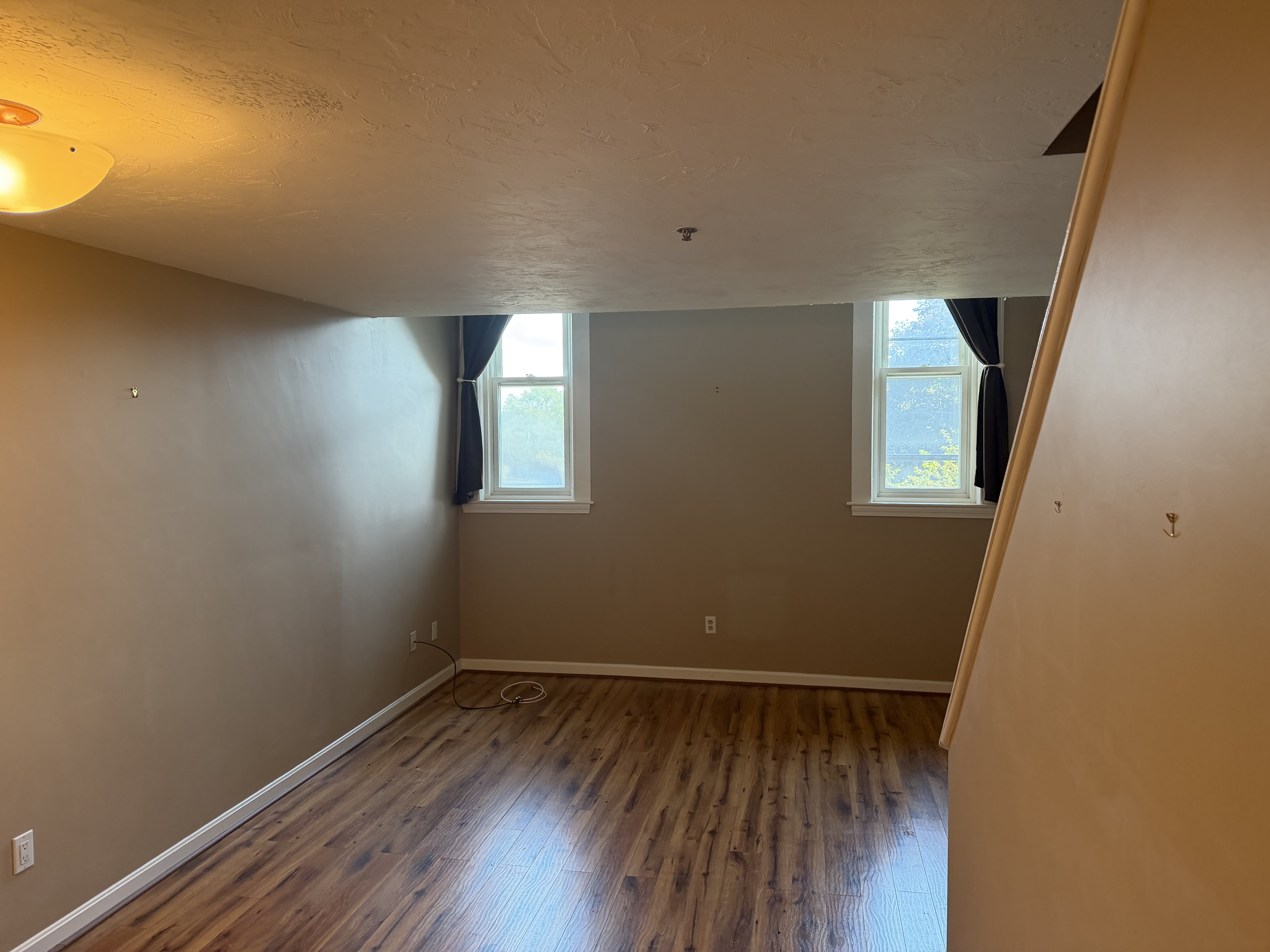 280 Village St – photo 4