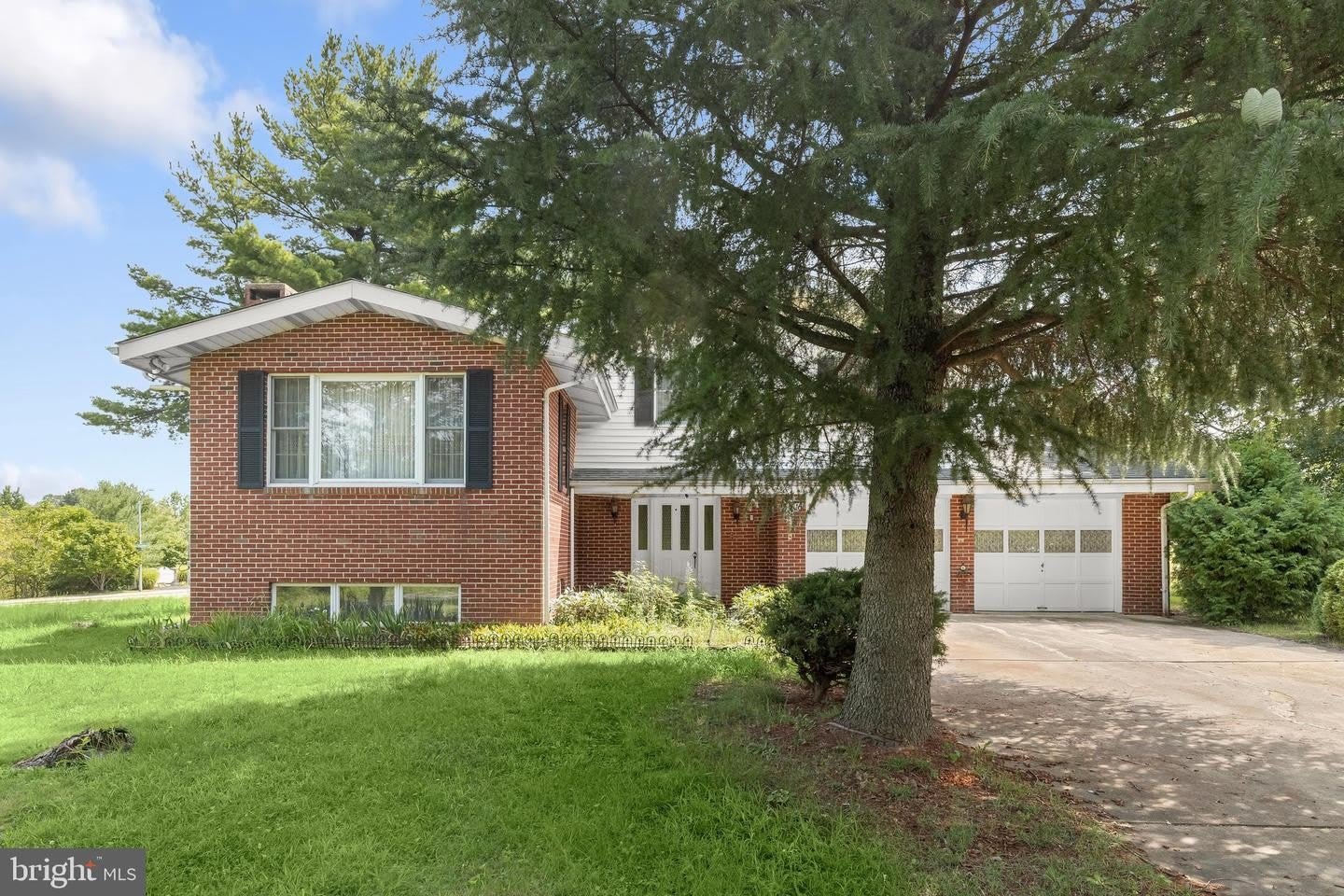4816 BUCKS SCHOOL HOUSE RD – photo 3