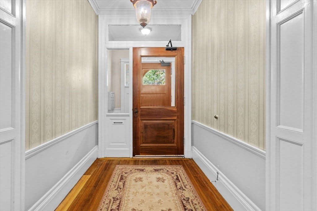 1757 Beacon 3 – photo 3