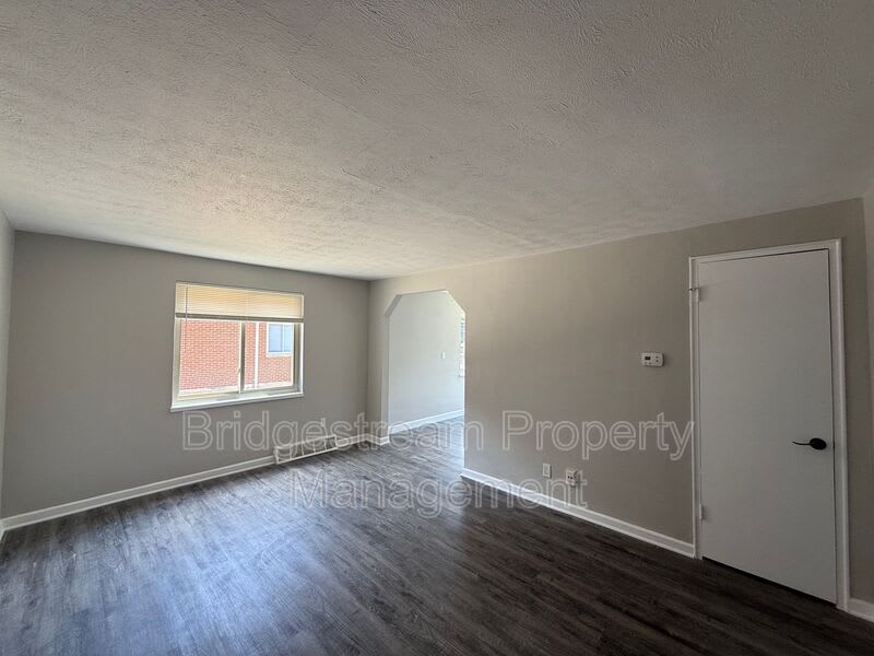 1233 Lytle Lane – photo 2
