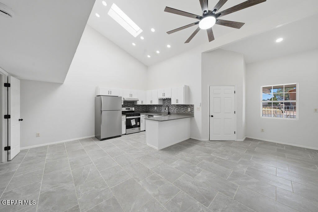 821 Los Lagos Way – photo 5