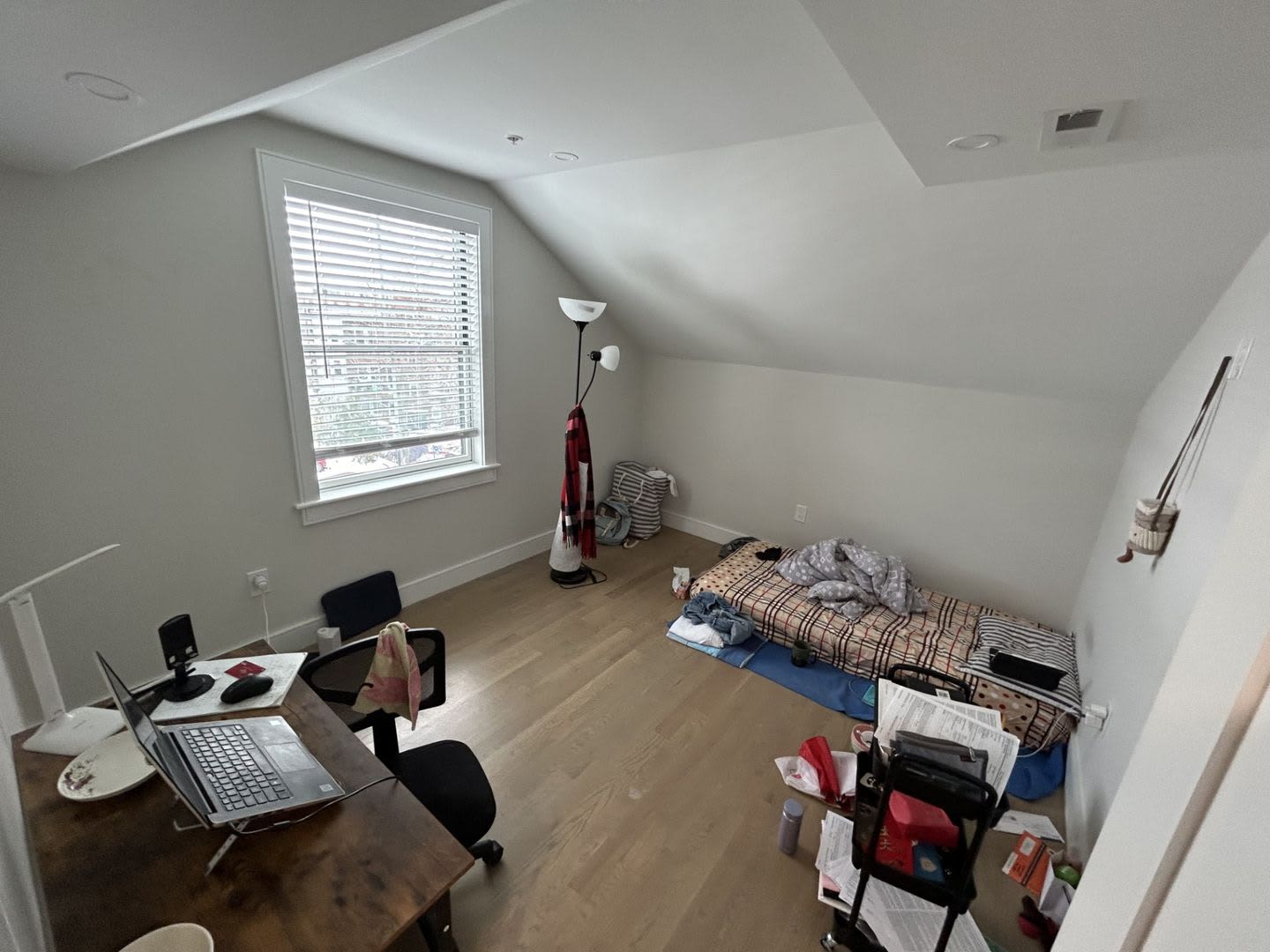Discover the ridiculous renovations including a 'metal-object in the... – photo 4