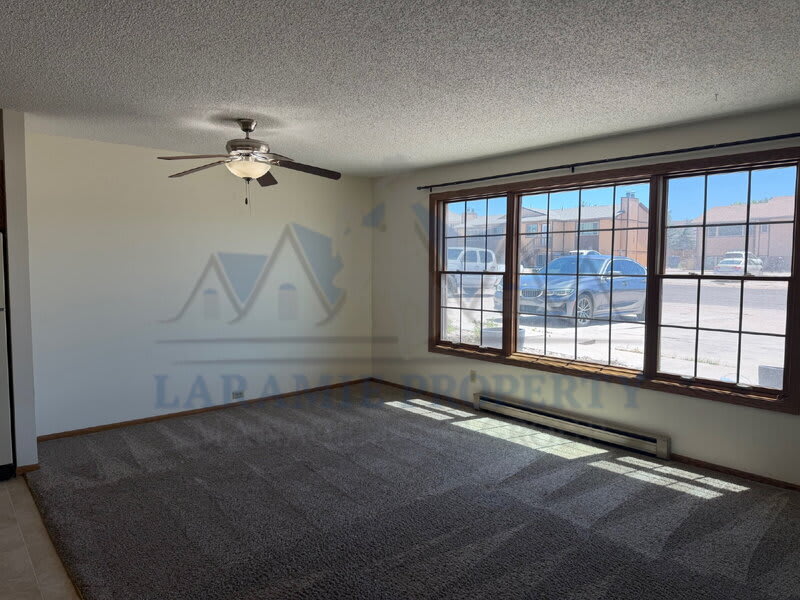 1711 Fetterman Dr – photo 3