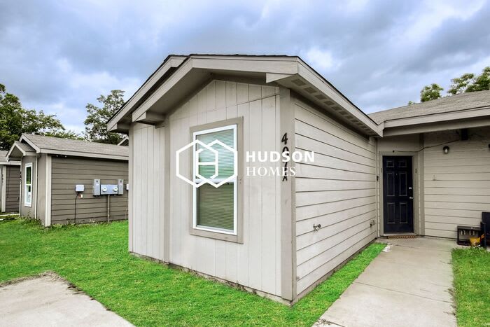 407 County Line Road – photo 1