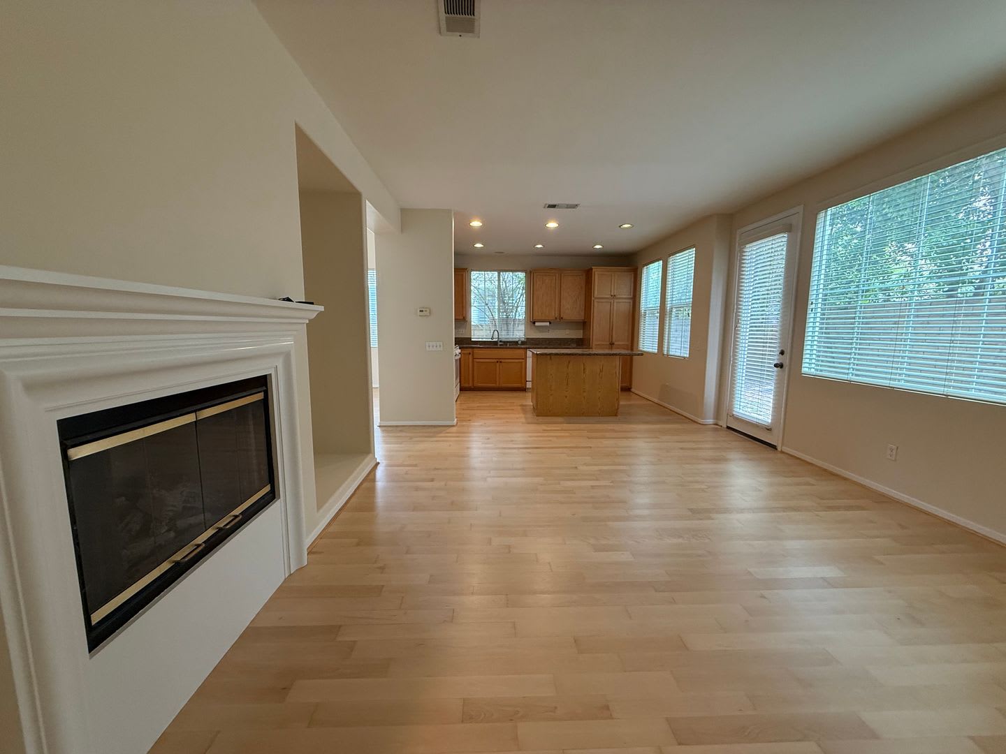 2 Story 4 Bed 3 Bath Home In Simi Valley – photo 4