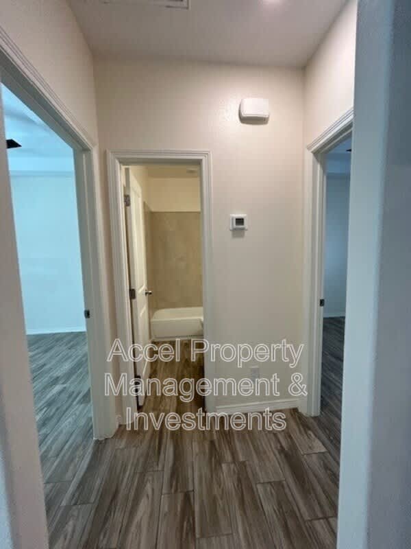 1012 W La Pointe – photo 5