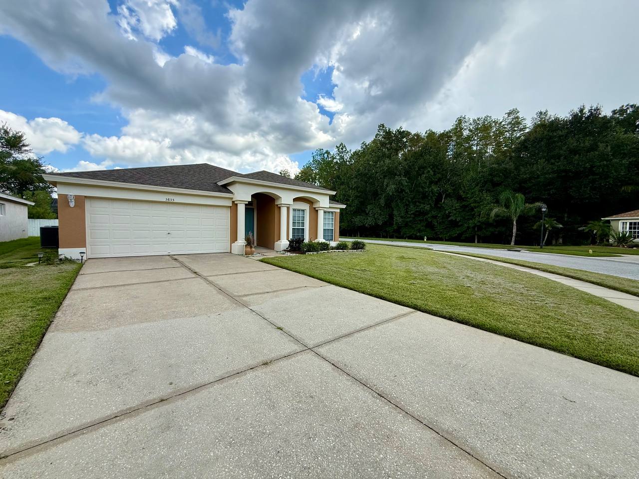 5855 Count Turf Ln – photo 2
