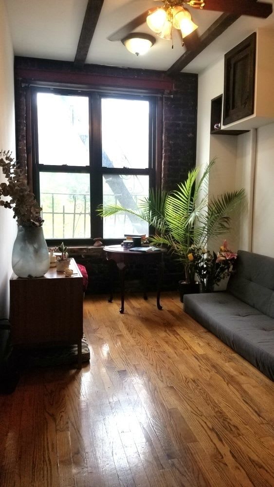 185 Avenue C – photo 1