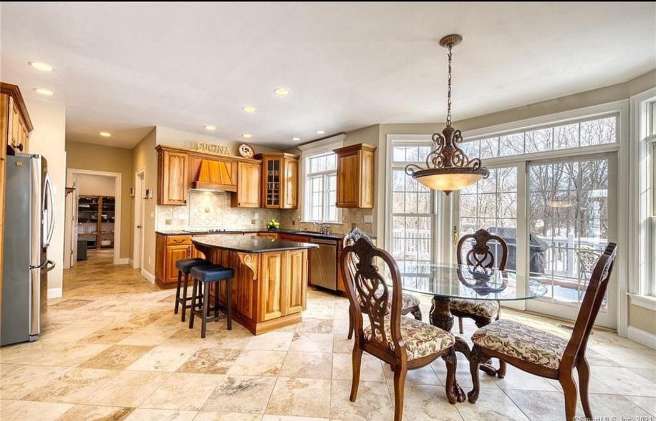 6 Romano Court – photo 4