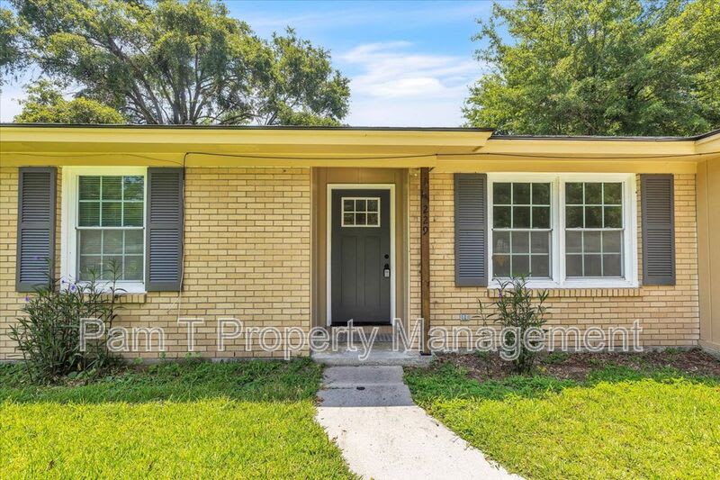 229 Chatham St – photo 2