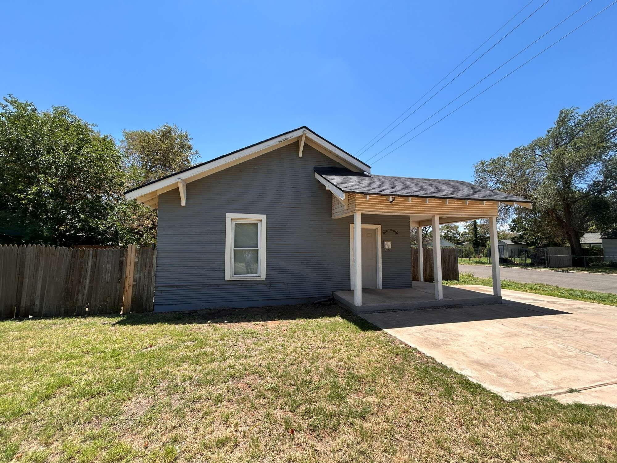 2519 38Th Street – photo 1